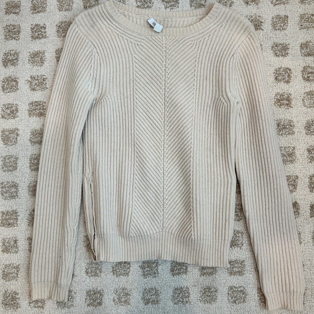 Wool/Cashmere Cream Ribbed Crewneck Sweater with Side Zip